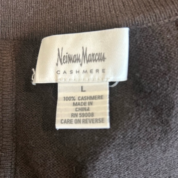 Neiman Marcus Chocolate Brown 100% Cahsmere Dress - Picture 6 of 6